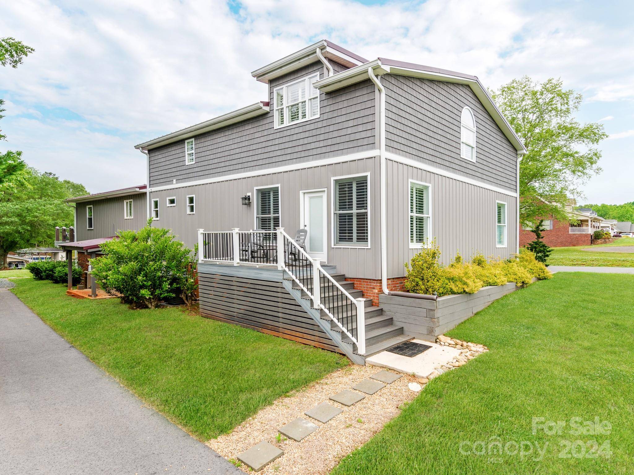Albemarle, NC 28001,49452 River Run RD