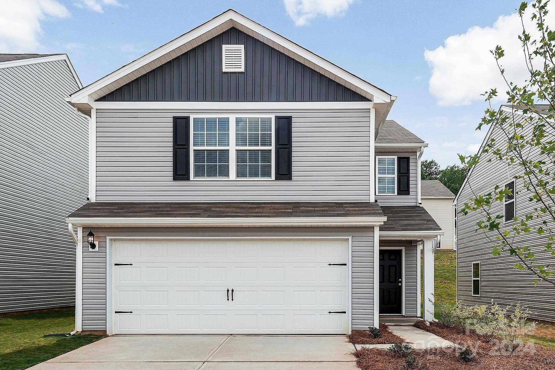 6236 Lowe LN, Charlotte, NC 28214