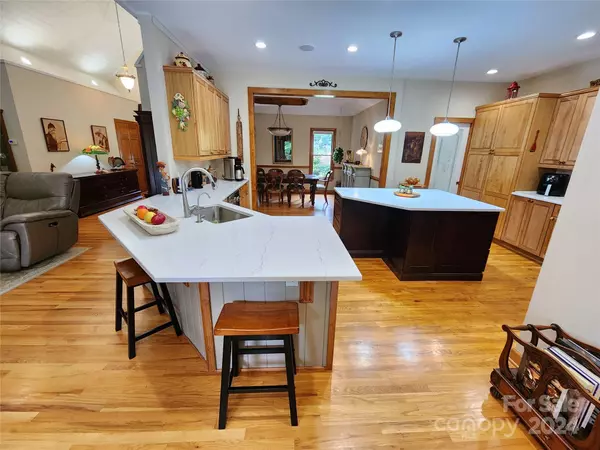 Mooresville, NC 28115,168 Picwyck DR