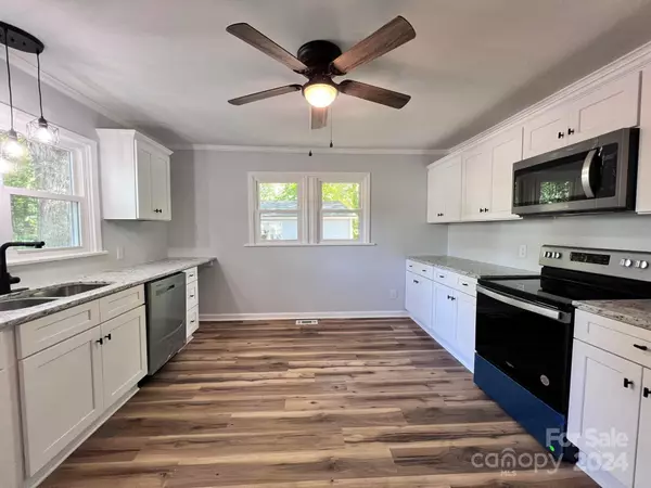 Landis, NC 28088,312 N Kimmons ST