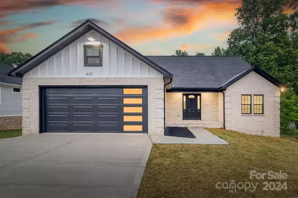 Hickory, NC 28601,485 14th Avenue DR NE