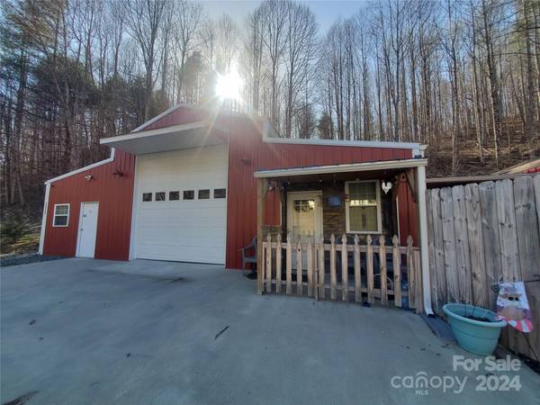 2533 Ed Little RD #39, Creston, NC 28615