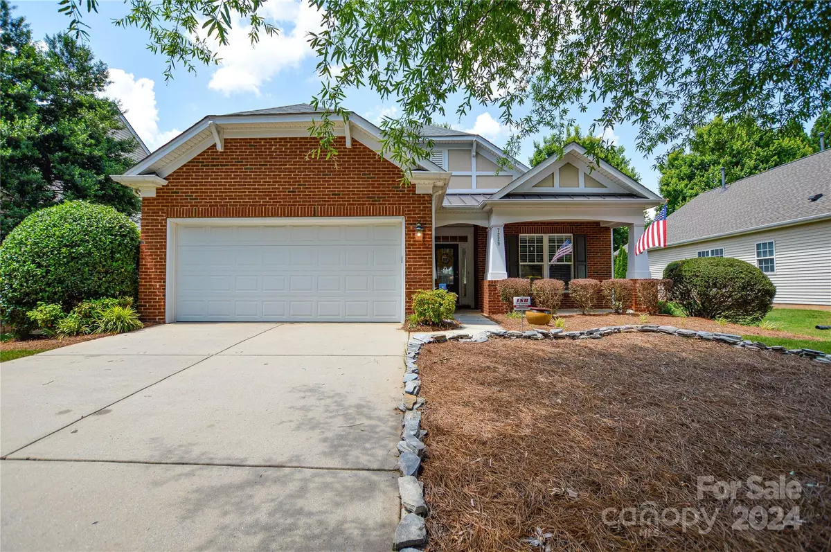 Matthews, NC 28105,7229 Corduroy CT