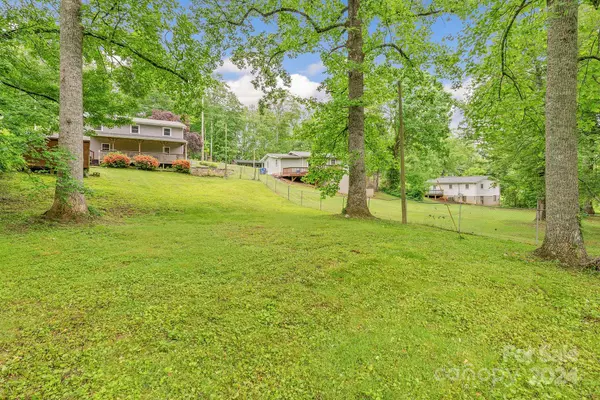 Arden, NC 28704,17 Azalea RD