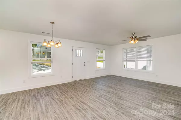 Kannapolis, NC 28083,705 Harding AVE S