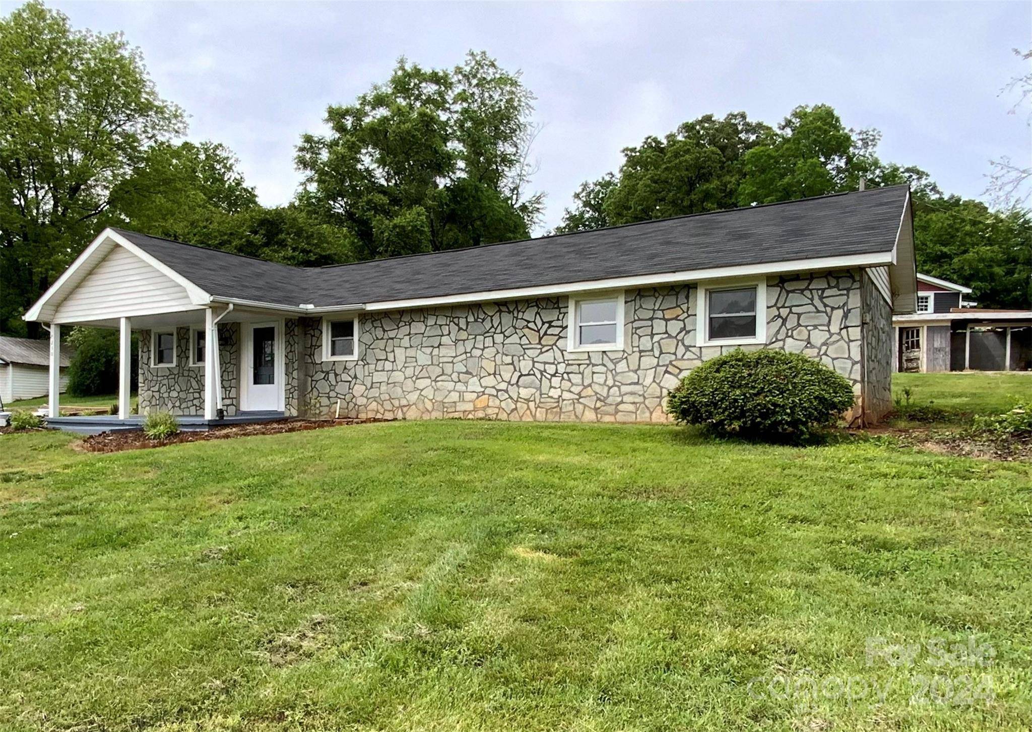 2230 Centennial RD, Union Mills, NC 28167