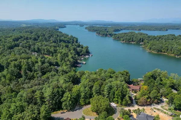 Morganton, NC 28655,1600 Lillians Point CT