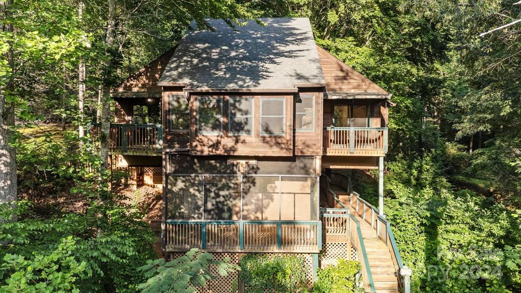 2051 Buffalo RD, Lake Lure, NC 28746