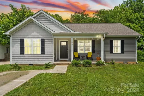 109 Church ST,  Mount Holly,  NC 28120