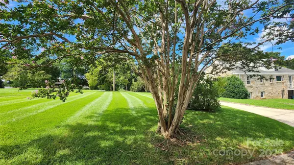 Valdese, NC 28690,112 Bleynat ST NE