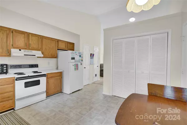 3306 Stephens Farm LN Charlotte, NC 28269