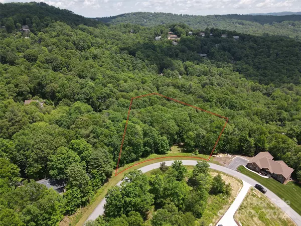 Hendersonville, NC 28739,0000 Crystal Heights DR #18