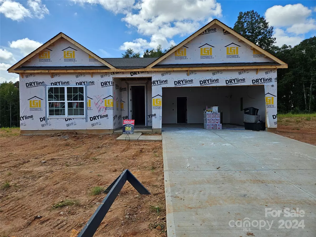 Troutman, NC 28166,207 Colonial Reserve AVE