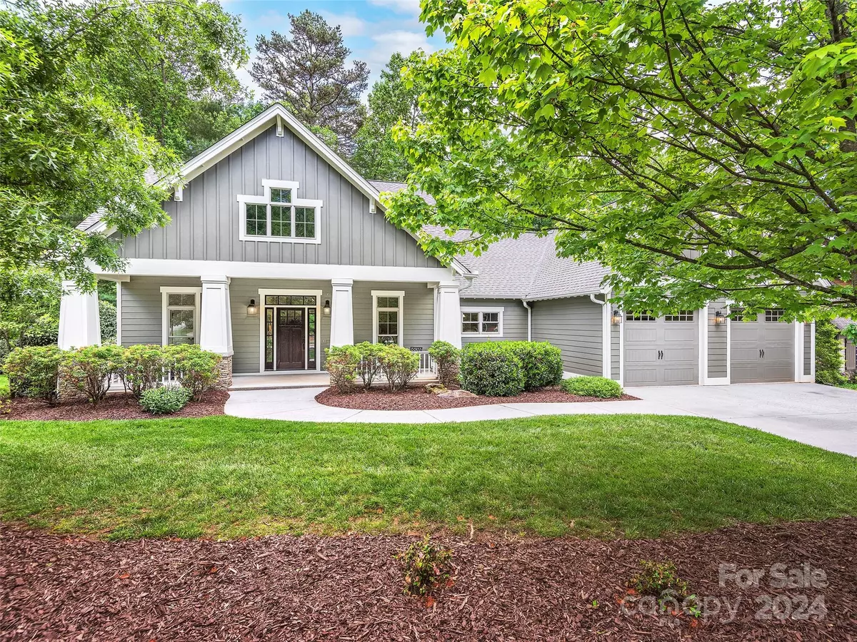 Biltmore Lake, NC 28715,65 Gray Duster CIR