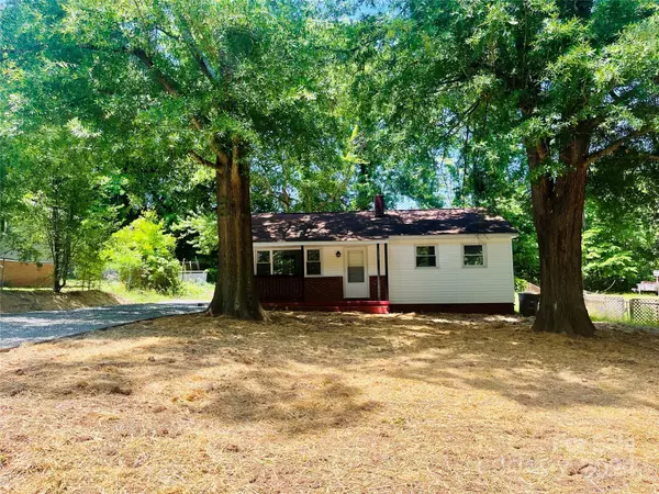 1337 Washington LN, Kannapolis, NC 28083