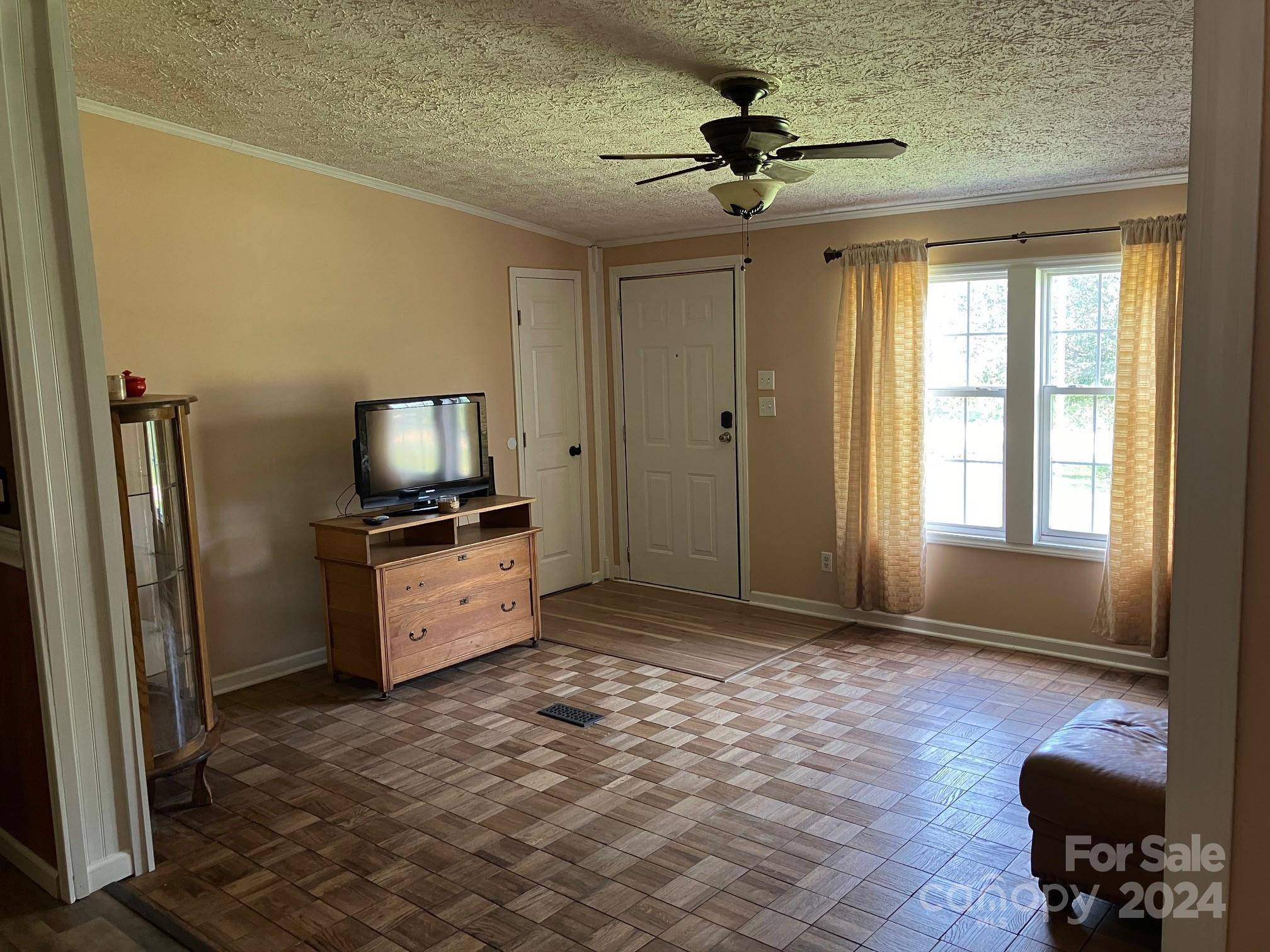 York, SC 29745,192 Jordan DR