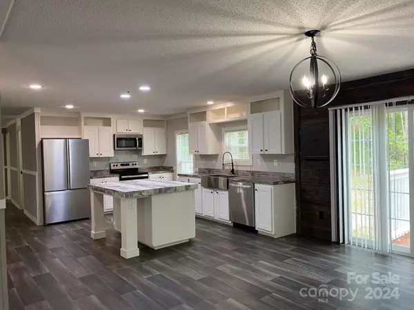 Chesterfield, SC 29709,1690 Mary D RD