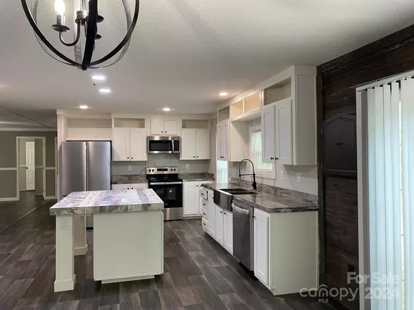 Chesterfield, SC 29709,1690 Mary D RD