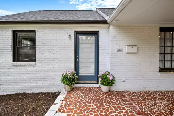 Charlotte, NC 28205,3942 Mcmillan ST