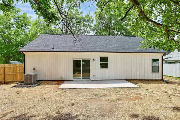 Kannapolis, NC 28083,504 Grace AVE