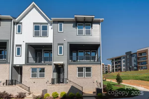 320 Ferebee PL #BRX0021, Charlotte, NC 28213