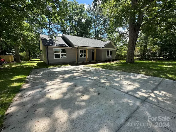 Kannapolis, NC 28083,2112 Englewood ST