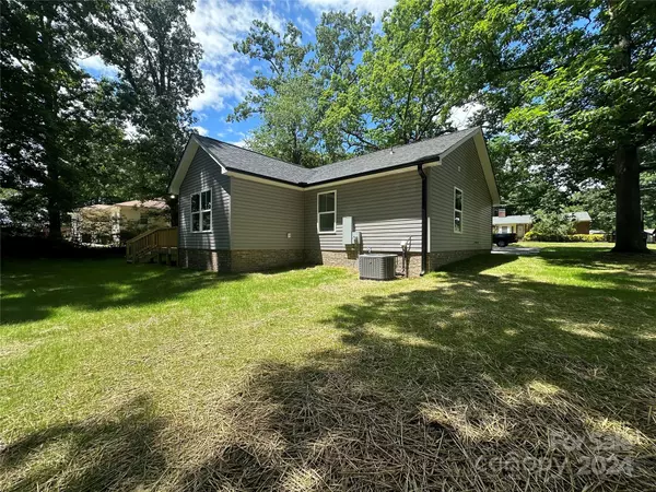 Kannapolis, NC 28083,2112 Englewood ST