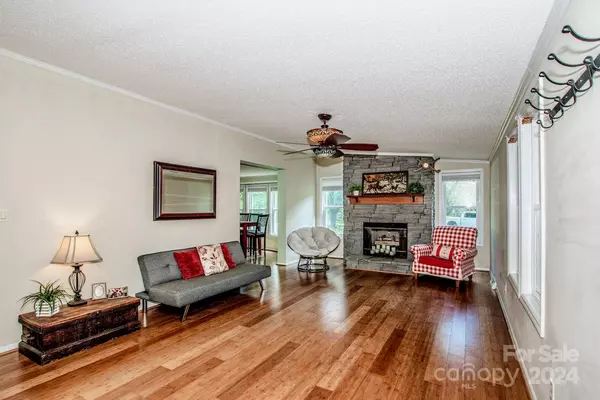 Lexington, NC 27295,1934 Broadway RD