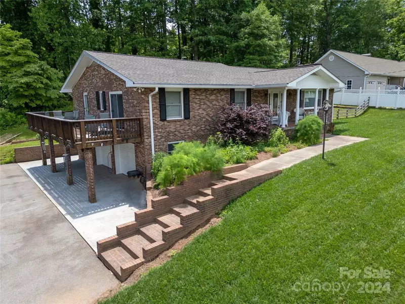 343 Fisher RD, Brevard, NC 28712