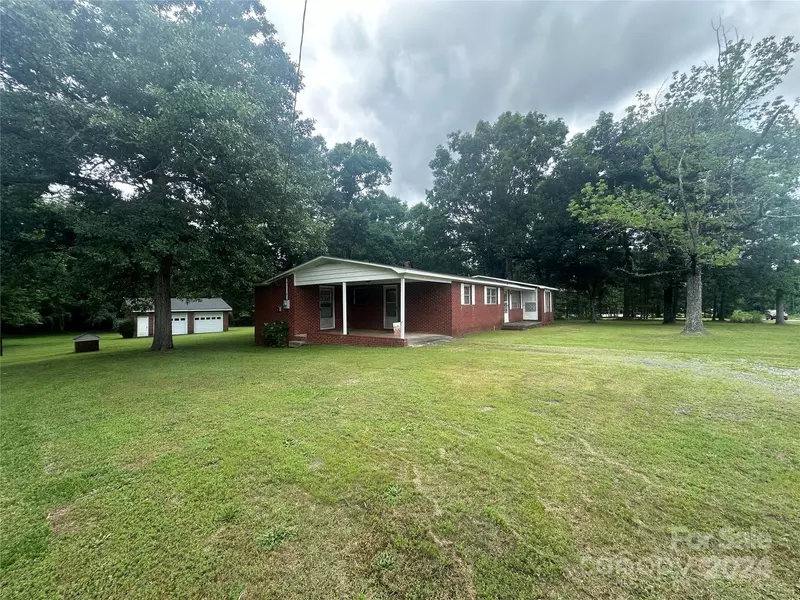 2191 N Central AVE, Locust, NC 28097