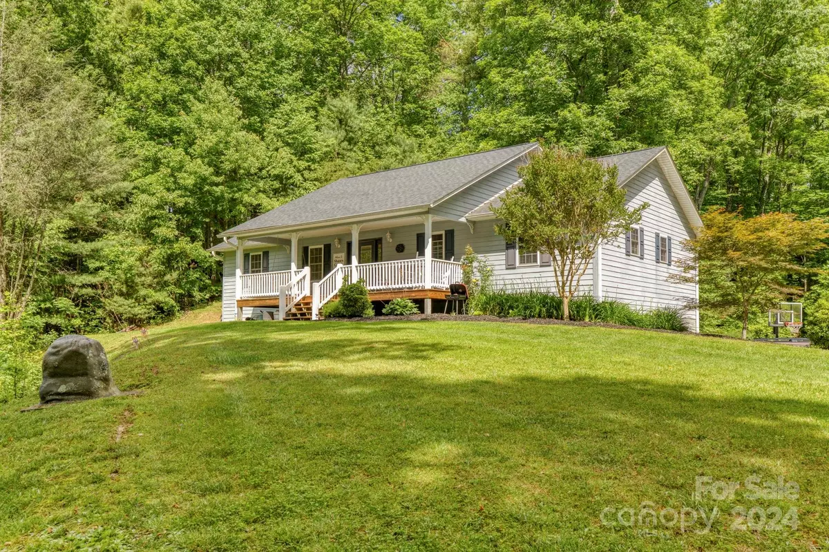 Flat Rock, NC 28731,158 Cosgrove CT
