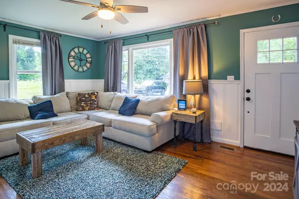 Shelby, NC 28150,881 Bellview DR