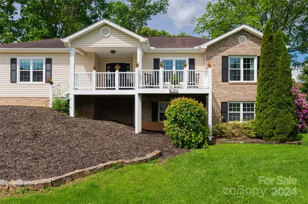 Asheville, NC 28806,65 Knollview DR