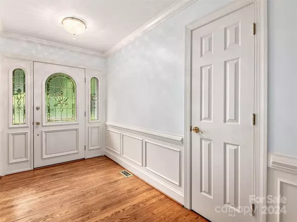 Flat Rock, NC 28731,115 Woodglen CT