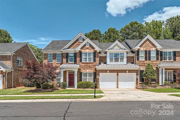 803 Treverton DR, Matthews, NC 28105