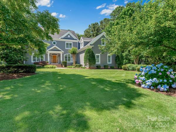 105 Standish LN, Mooresville, NC 28117