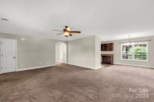 2775 Shillinglaw RD York, SC 29745