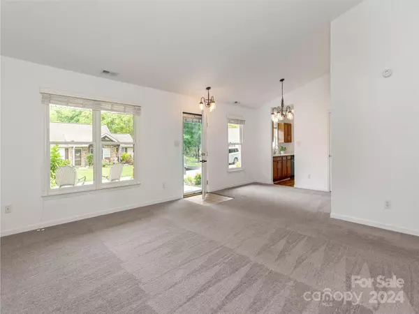 Arden, NC 28704,247 Rocky Mountain WAY