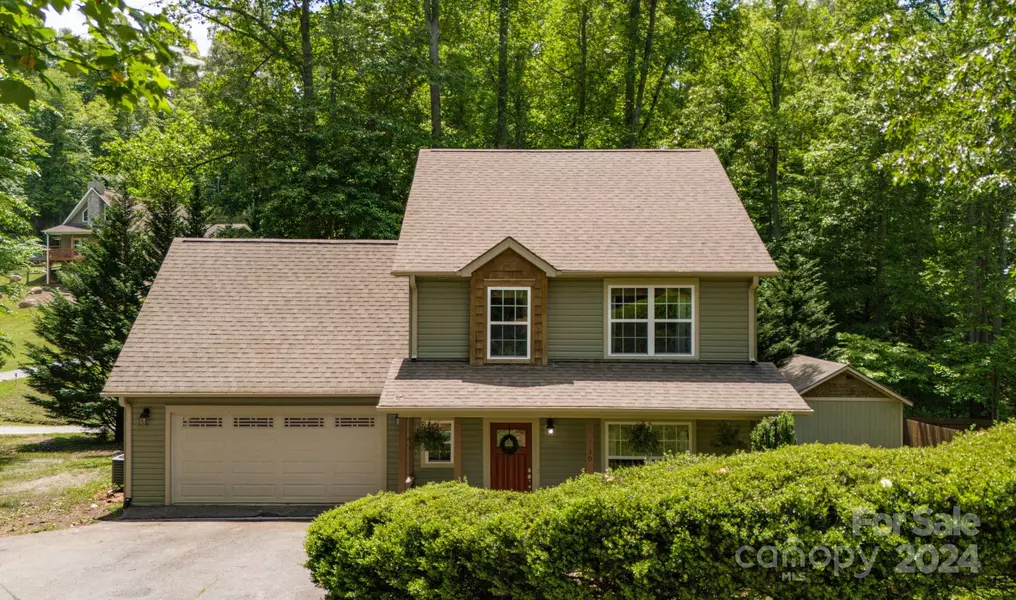 30 Heather Mist DR, Weaverville, NC 28787