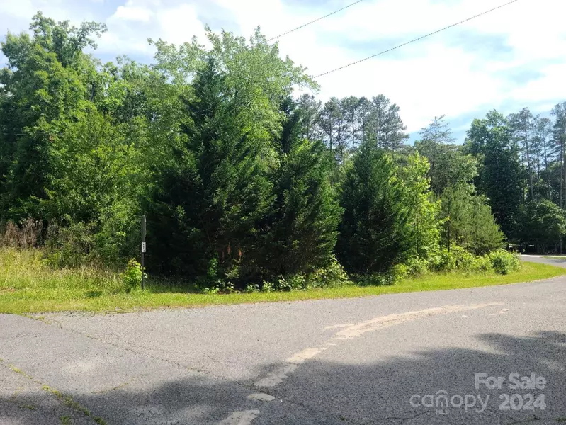 Lot 15 & 16 Lakeshore DR #15 & 16, New London, NC 28127