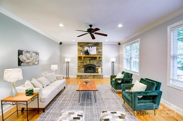 Hendersonville, NC 28739,4 Sweetgum TRL