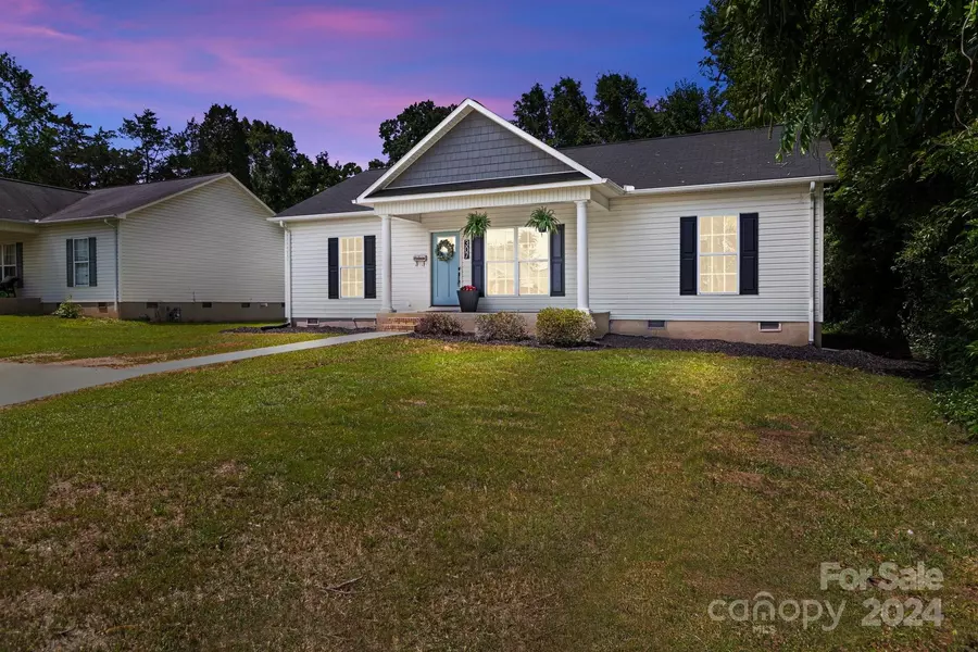 307 W D AVE, Salisbury, NC 28144