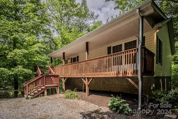 157 Pepperidge LN, Newland, NC 28657