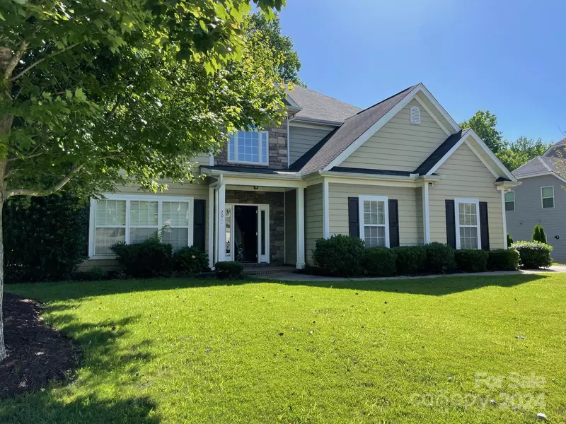 201 Colfax DR, Boiling Springs, SC 29316