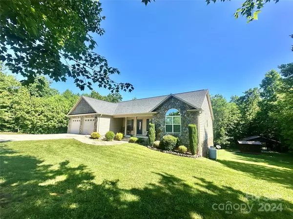 Hudson, NC 28638,3074 Knollcrest PL