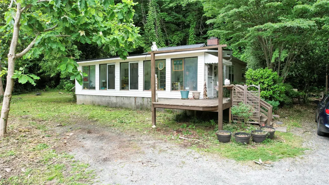 2226 NC Highway 176 HWY, Tryon, NC 28782