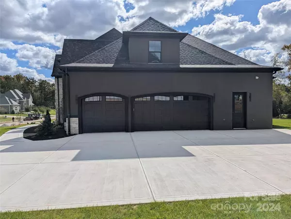 Mooresville, NC 28117,122 Hunts Landing DR
