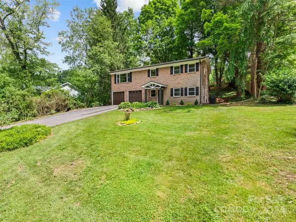 50 Mountain Laurel LN, Waynesville, NC 28786