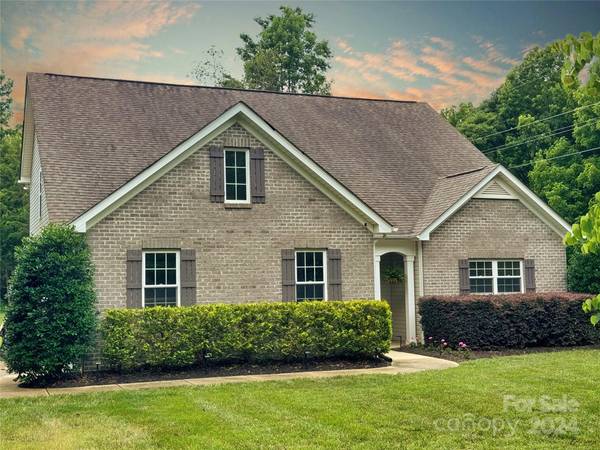 6133 Palomino RDG, Matthews, NC 28104