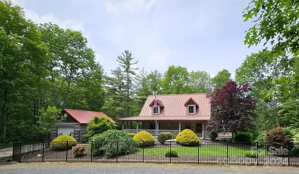 Spruce Pine, NC 28777,79 Pack DR